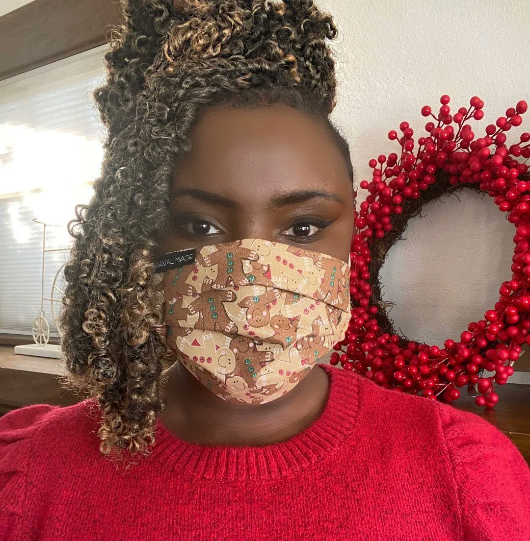 Ginger spice and all that’s nice.
Are you a gingerbread lover?
Our Holiday Sweets collection will sell out.
Did you get yours?

 #peppermintmasks #holidayfacemasks #holidayseaonablefacecmasks #oaklandfacemasks #madeinamericamasks #holidaygiftideasfor… buff.ly/2JDksrd