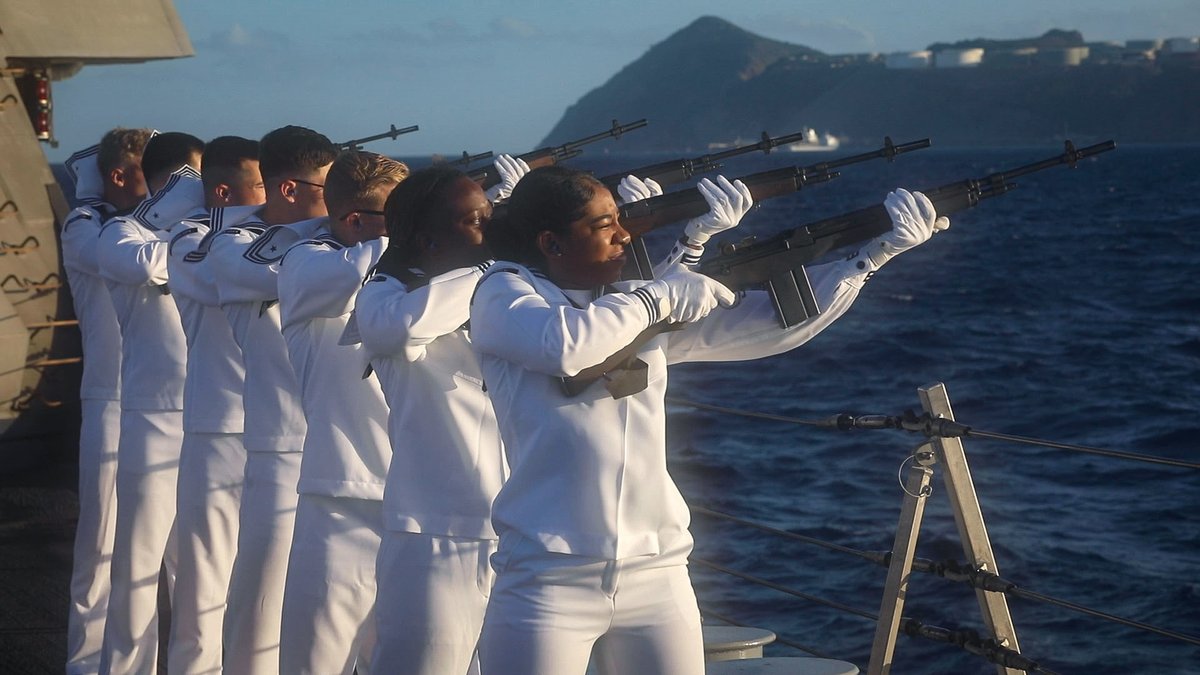 USNavy's tweet photo. Celebrating the "first salute"! 🎉

Cmdr. Brad Tonder, commanding officer of the Freedom-variant littoral combat ship USS Sioux City - LCS 11], delivers an address in honor of Statia Day, Nov. 16, 2021. https://t.co/zuJNzYDKxV