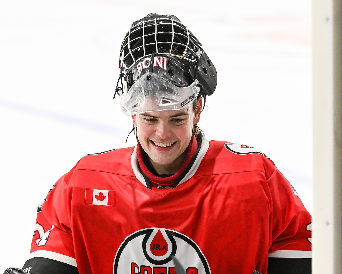 Have a big-time week!

<a href="/OJHL99ers/">Brantford Jr. A 99ers</a> goaltender Ben Bonisteel (<a href="/BenBonisteel/">Ben Bonisteel</a>) with your morning smile.

📸 <a href="/doublem33/">Michelle Malvaso</a> / <a href="/ojhlimages/">OJHL Images DOP</a>