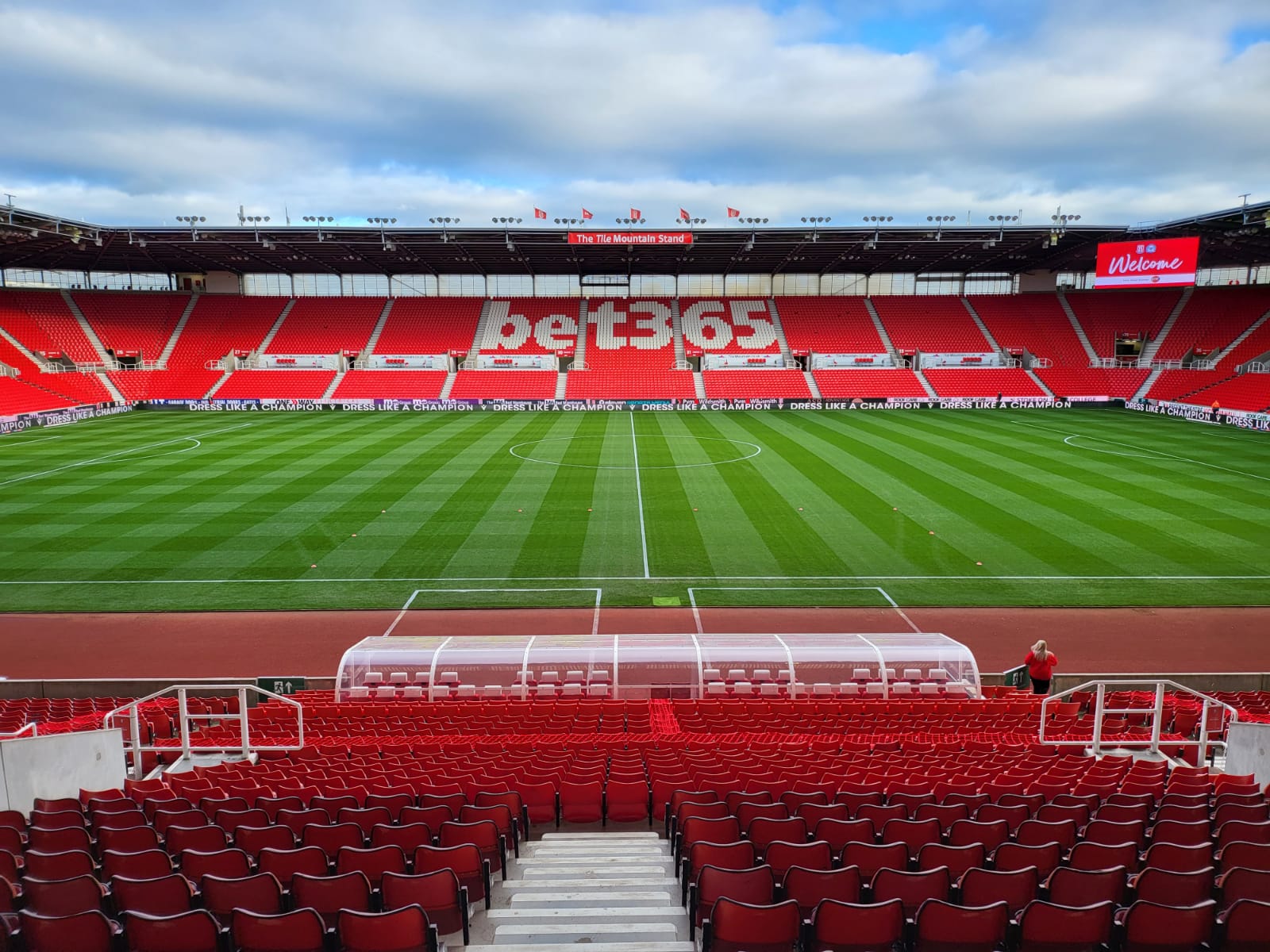 Tony Day 9 Of The Birthday Bash What To Do What To Do Oh I Know Come On Stoke Scfc Stokecity Stoke T Co Gpykjmyu6c Twitter
