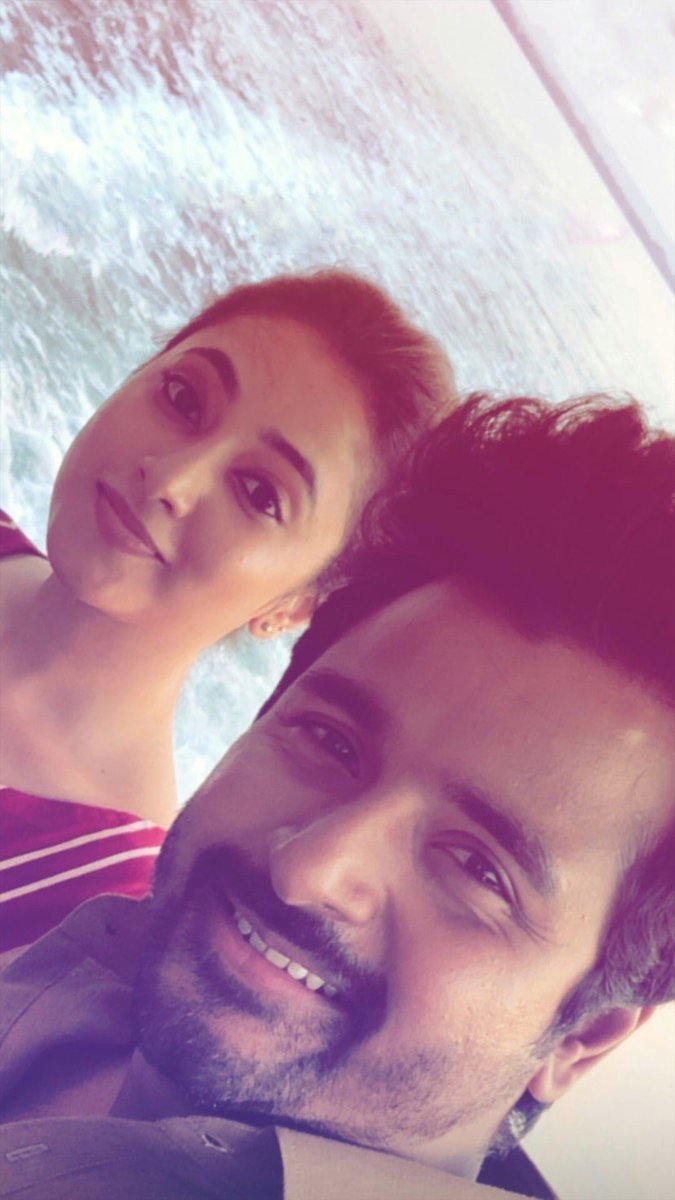 GAYATHRI178's tweet photo. Many more happy returns of the day
@priyankaamohan have a nice day & wonderful year ❤️
Waiting for your #DON Movie❤️😍
I like your name that movie #Angayarkanni❤️
Sorry for late wish now only brought new phone 😌 https://t.co/OuR2xMwSYh
