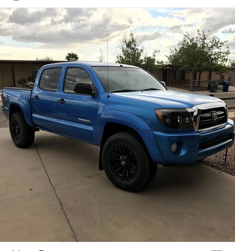 NissaS2's tweet photo. My truck was stolen last night please be on the look out I’m so heartbroken   @whatsuptucson https://t.co/jjSe1MDy6E