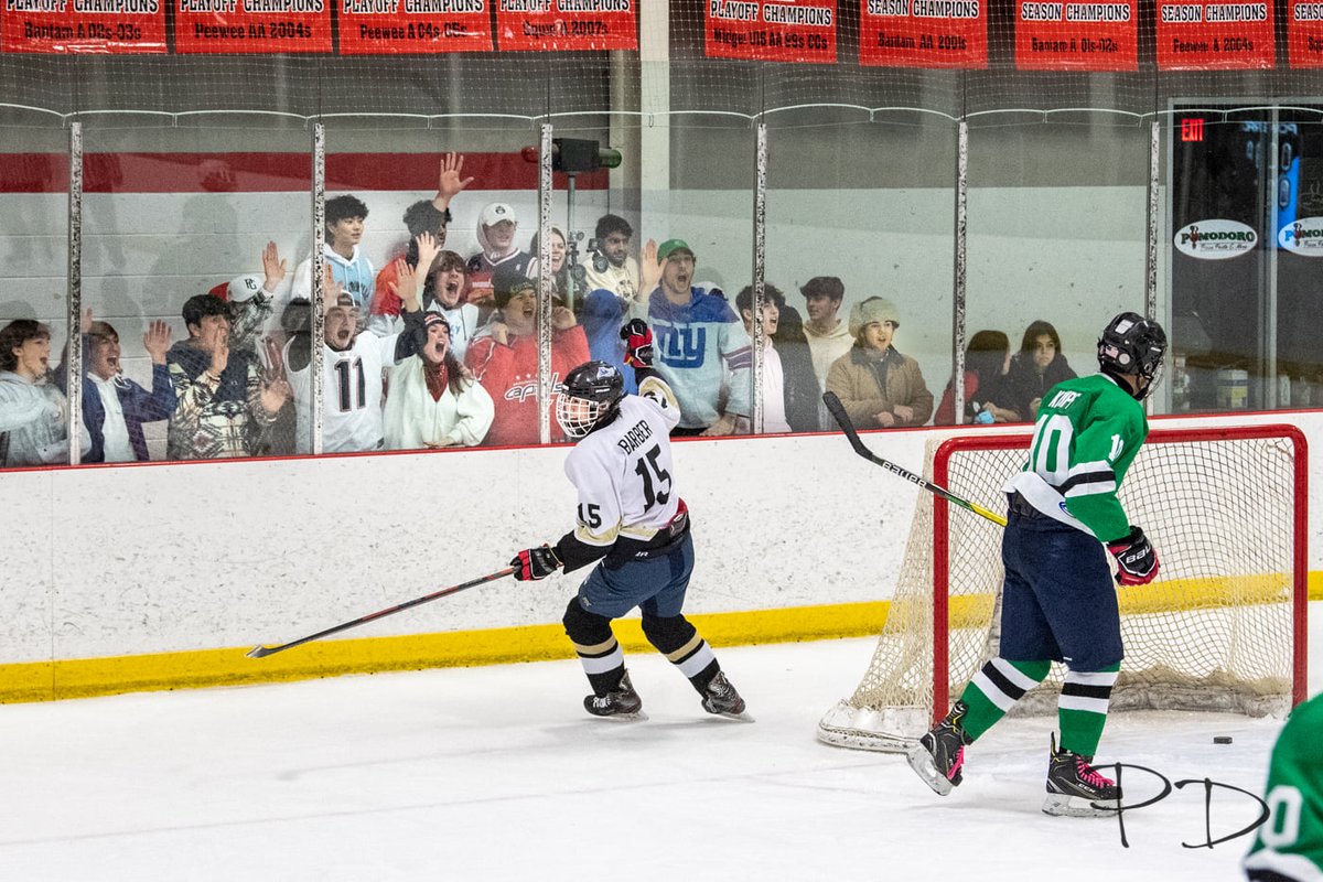 Phil Chantilly tweet media