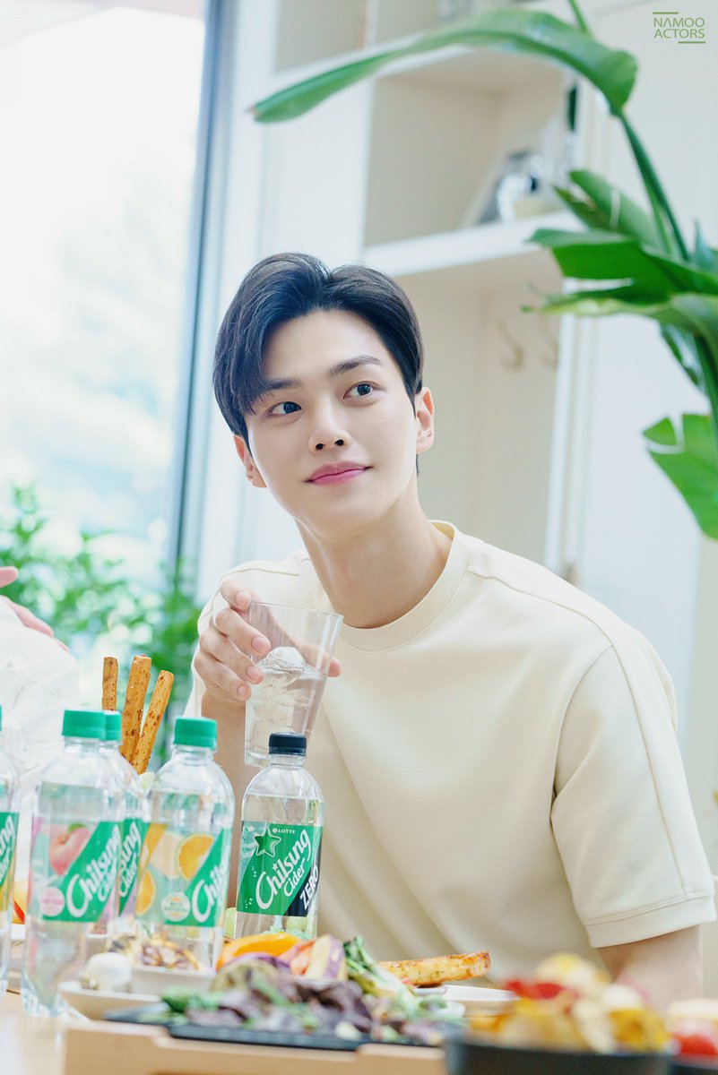 SongkangTH's tweet photo. [211119] NAMOO ACTORS UPDATE
-1-
❥ Chilsung Cider × Namoo Actors

cr : @NAMOOACTORS2004 
📎https://t.co/xTR4EHJOMm

🍦#SongKang #송강 #ซงคัง #IKnowBut #알고있지만 https://t.co/oIc7RBlUR6