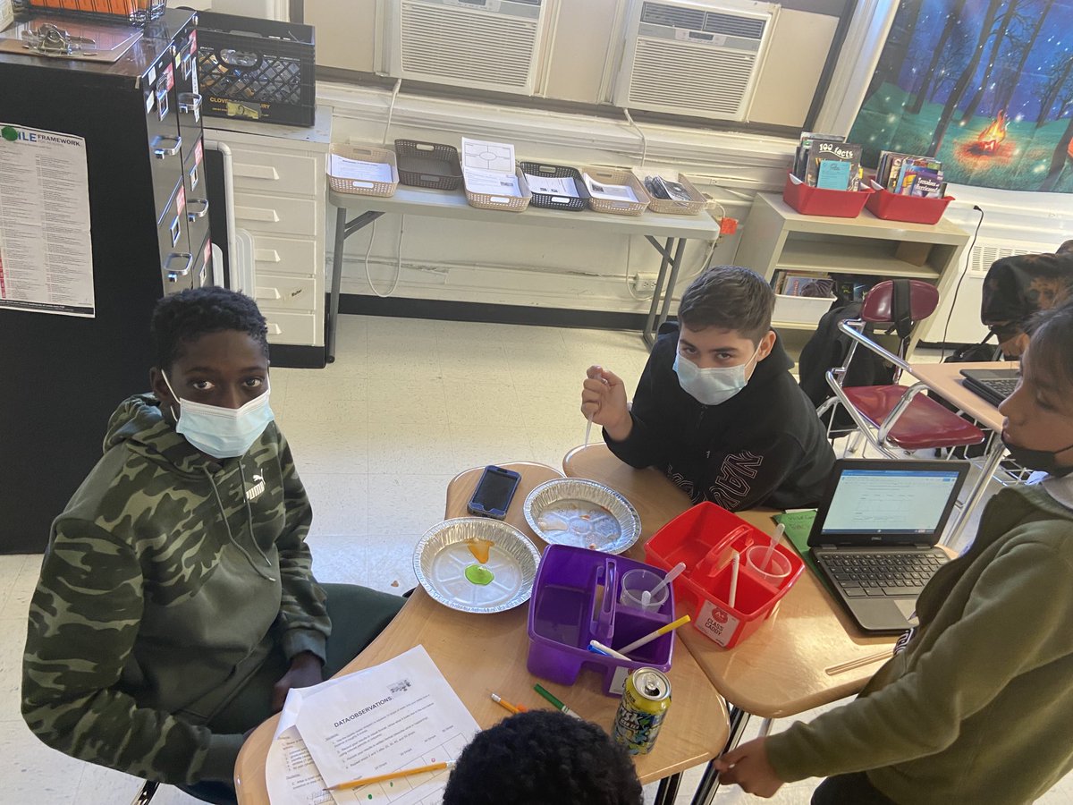 7th graders use candy, write children’s books/comics &amp; read stories about the Grand Canyon to explore weathering and erosion 🪨 🍬 📖 ✍🏽  ⁦<a href="/Asbury_ParkSD/">Asbury Park Schools</a>⁩ ⁦<a href="/drminuskin/">Dr. Minuskin</a>⁩
