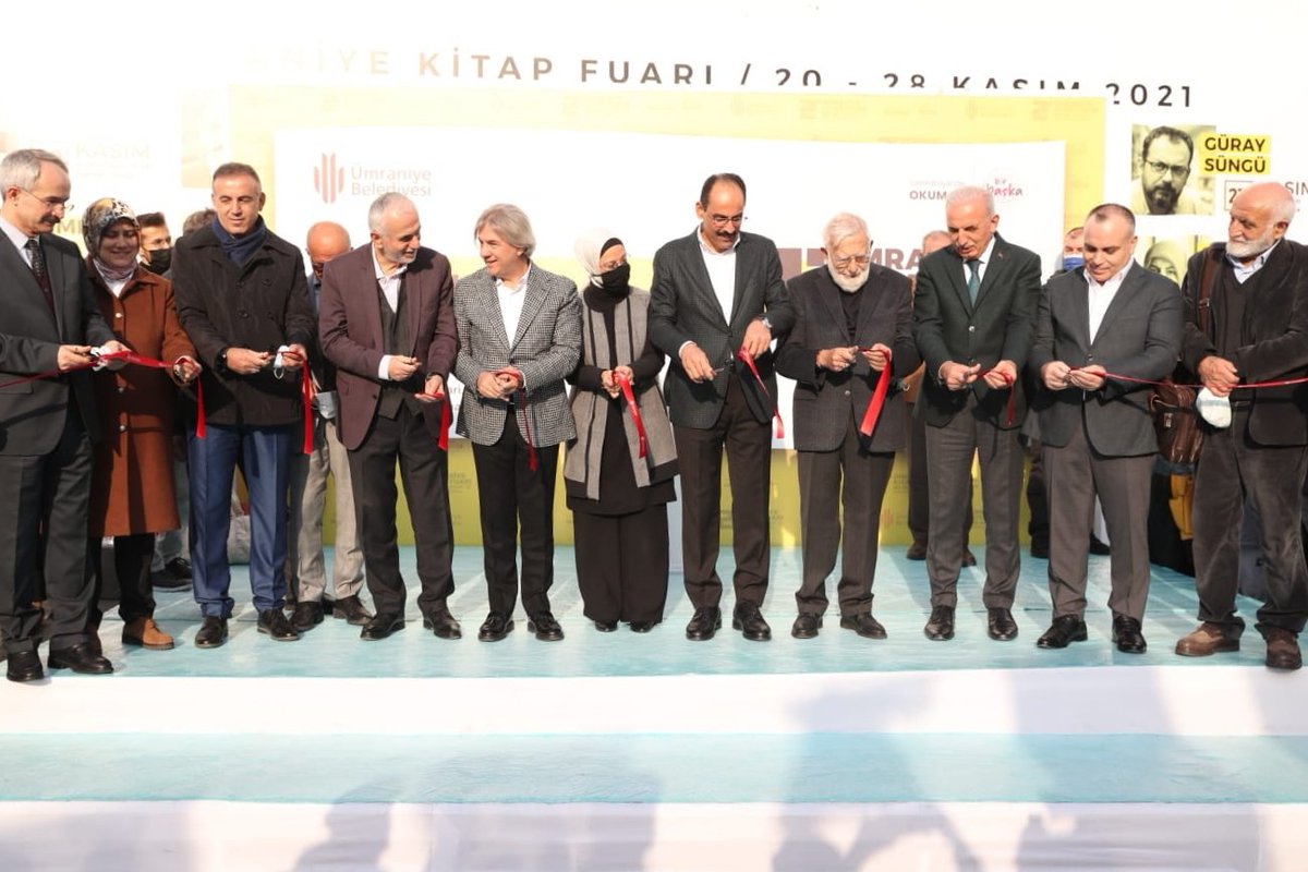 ismetyildirimtr's tweet photo. Prof. Dr. Sadettin Ökten hocamızın onur konuğu olduğu, Cumhurbaşkanlığı Sözcüsü İbrahim Kalın Beyefendi'nin okurlarıyla buluştuğu 2. Ümraniye Kitap Fuarı 📚 açılışını gerçekleştirdik.

Değerli yazarlarımızı misafir edeceğimiz bu özel şölene sizler de davetlisiniz. https://t.co/IZFMk6F1Dp