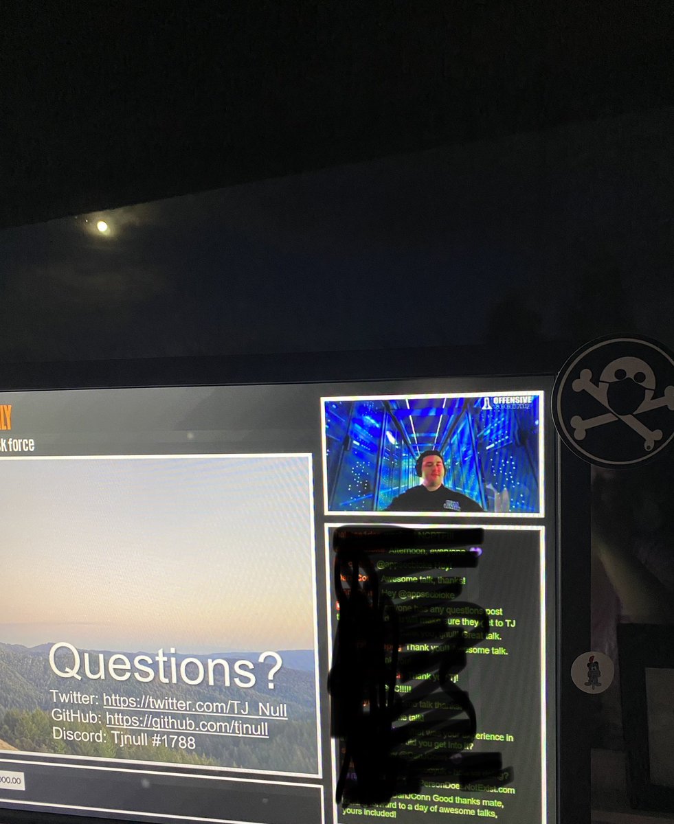 CyberSquarePeg's tweet photo. The moon is out! Watching #conINT! https://t.co/f7sYoVqdBg