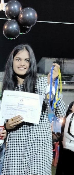 RaiRinju's tweet photo. My daughter Won medals in Face painting, Diya decoration and Gift wrapping in annual college #Mins fest 2k21 @ #Synapse 2k21
A #MedicalMind with a #CreativeHeart ......💐💐 https://t.co/a9zB13VThN