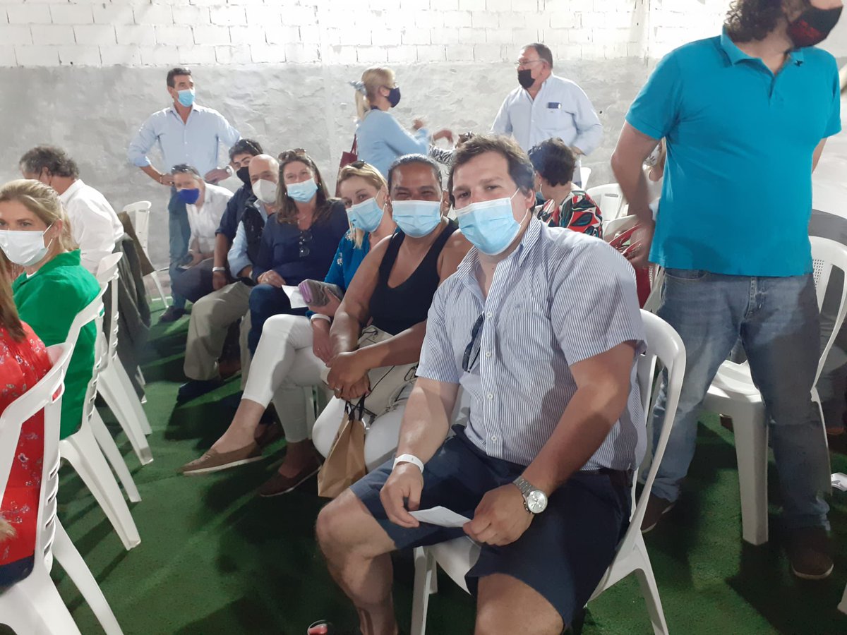 lista20maldo's tweet photo. #lista20maldonado presente en la Convención Departamental de nuestro querido @PNACIONAL 
Estamos haciendo un gran trabajo en lo nacional y en lo departamental. 
Seguimos #trabajandoconcabeza por un mejor país para todos. 

VIVA EL PARTIDO NACIONAL👏
#orgullosamenteblancos https://t.co/zTuA36Kio3