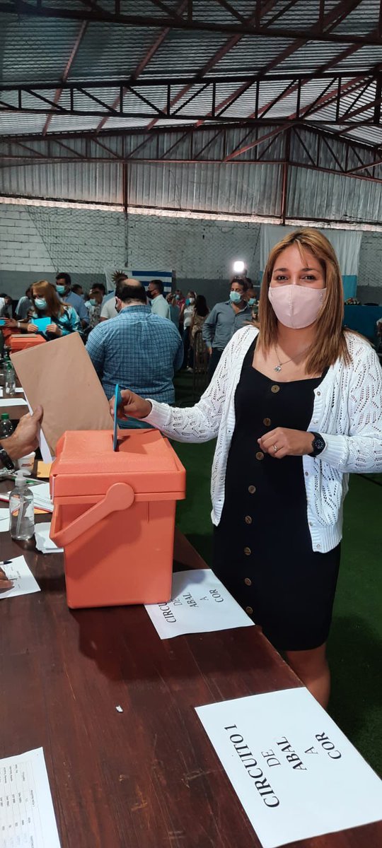 lista20maldo's tweet photo. #lista20maldonado presente en la Convención Departamental de nuestro querido @PNACIONAL 
Estamos haciendo un gran trabajo en lo nacional y en lo departamental. 
Seguimos #trabajandoconcabeza por un mejor país para todos. 

VIVA EL PARTIDO NACIONAL👏
#orgullosamenteblancos https://t.co/zTuA36Kio3