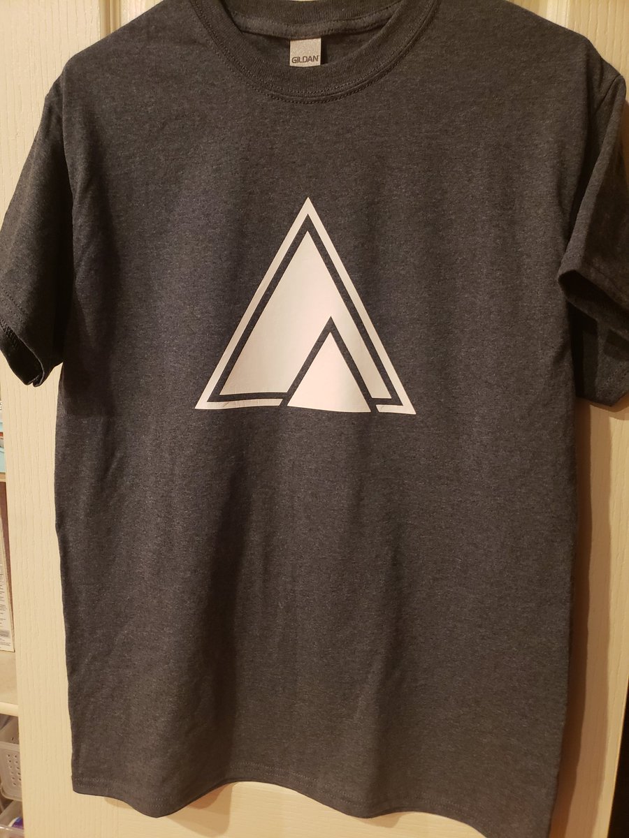 GCTrinkets's tweet photo. A custom shirt decal made for @Aurion_Art :) still getting experience in making these but so far they look pretty nice.
π
#commission #customdecal #decalcommissions #commissions #customorder #decal #customsshirts #shirtdecal #commissionsopen #decals #decalcustom #smallbusiness https://t.co/AM2jSCHGkH