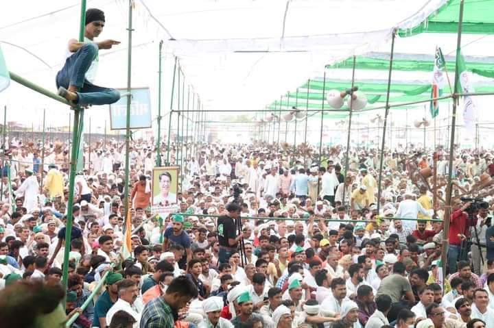 #महंत_नहीं_चौधरीजयंत_चाहिए  
हम सबकी यही पुकार
अबकी बार जयंत जी की सरकार
<a href="/jayantrld/">Jayant Singh</a> @LateshRLD <a href="/RLDparty/">Rashtriya Lok Dal</a> <a href="/RakeshTikaitBKU/">Rakesh Tikait</a> <a href="/RavichaudharyN1/">Ravi Chaudhary</a> <a href="/MalikBirpal/">Birpal Malik</a> @ShastriSompal ,,