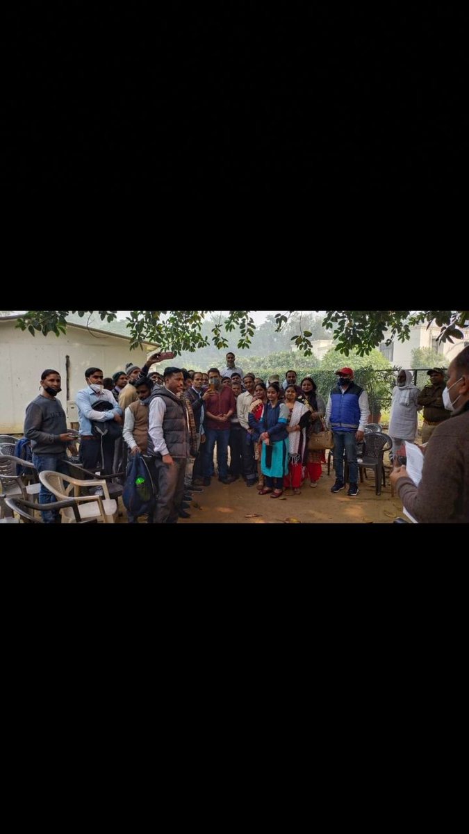 #महंत_नहीं_चौधरीजयंत_चाहिए  
बीएड.टेट 2011 की डूबती हुई नाव को जयंत चौधरी जी ने सहारा दिया है।हम लोग आपके जीवन भर आभारी रहेगें। 🙏🙏🙏🙏<a href="/jayantrld/">Jayant Singh</a> <a href="/RavichaudharyN1/">Ravi Chaudhary</a> @LateshRLD <a href="/MalikBirpal/">Birpal Malik</a> @ShastriSompal <a href="/PJkanojia/">Prashant Kanojia</a> <a href="/myogiadityanath/">Yogi Adityanath</a> <a href="/AmitShah/">Amit Shah</a> <a href="/RLDparty/">Rashtriya Lok Dal</a> <a href="/PragyaLive/">Pragya Mishra</a>