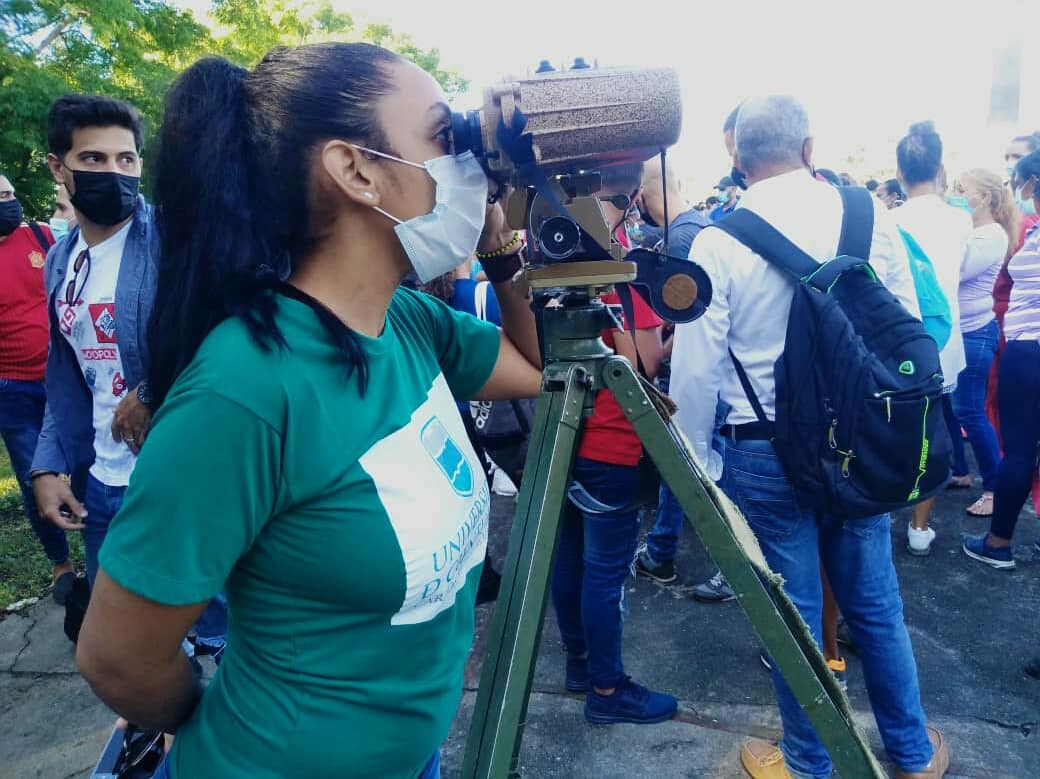 ucfgos's tweet photo. ✊ En las áreas dispuestas para  el #BastiónUniversitario, #estudiantes y #trabajadores fueron partícipes del conocimiento acerca de las diferentes especialidades de la preparación combativa.
#DefendiendoCuba #PuebloUniformado
@DiazCanelB @CubaMES @OrquiUCf @FernandezMaryde https://t.co/Axn4qrLFQd