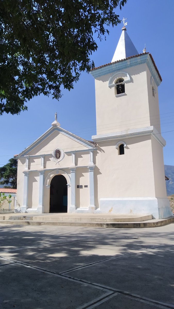 GoberMerida's tweet image. #Nov20 Cumpliendo con la palabra empeñada con los vecinos de El Morro, el gobernador @RamonGuevaraMRD a través de él Sec Gral de gobierno y gobernador encargado, Arquimedes Fajardo, dejó en funcionamiento el servicio de Wi Fi libre y gratuito