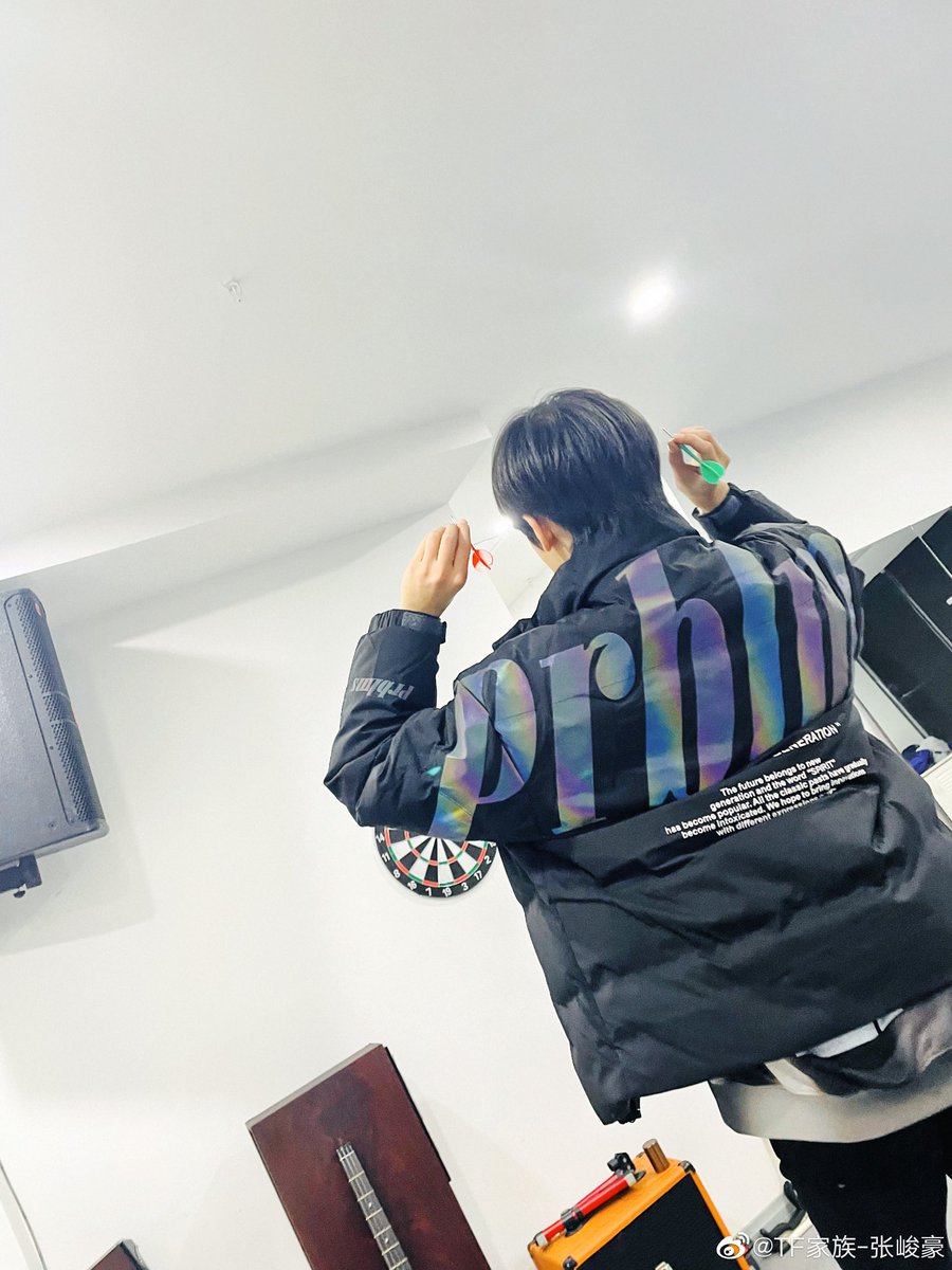 yhxing's tweet photo. 张峻豪大帅哥 https://t.co/ojV2j1LFjE