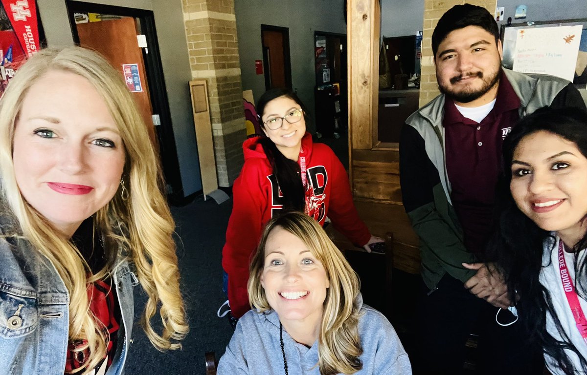 CHS is grateful for @CHS_GearUp!  Our College and Career Center is dedicated to making sure ALL students have a plan after graduation. #Grateful4CHS #CHSCommitment