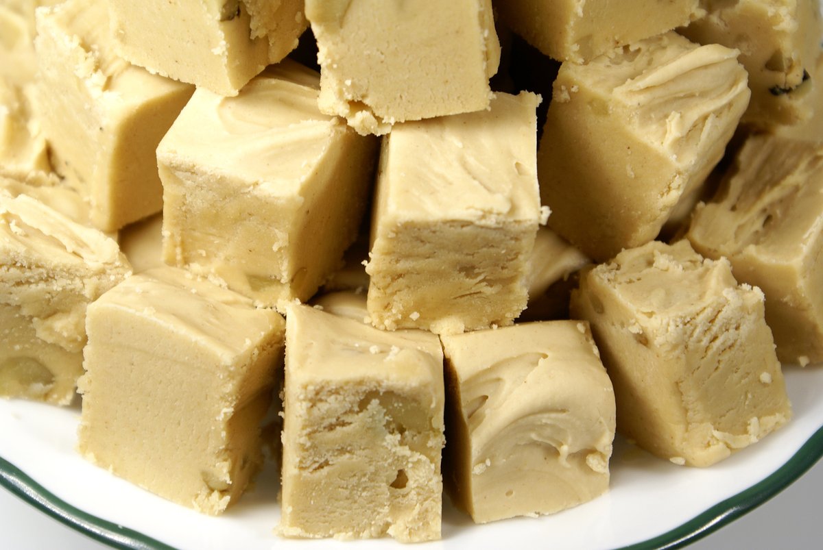 CISNCountry's tweet photo. Happy Peanut Butter Fudge Day #Yeg.
Fudge recipes were printed in many periodicals and advertisements during the 1880s. Its popularity was due to the decreased cost of refined white sugar, and the ability to make it at home without special equipment. #FudgeFacts https://t.co/EZalgDMUOr
