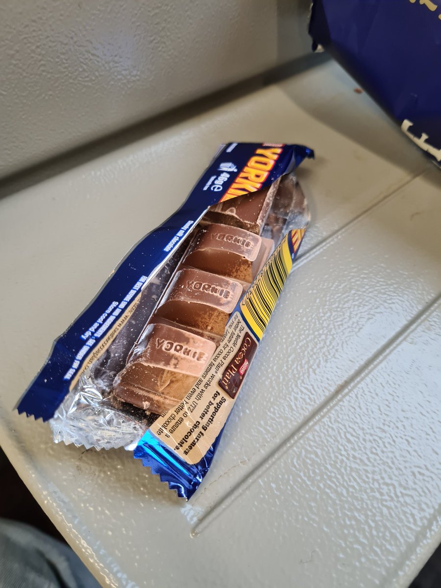MrTomGordon's tweet photo. Oh dear @StansteadXpress just bought this Yorkie from @Nestle from the platform vending machine. Think you need to check you stock. What's going on @STN_Airport? https://t.co/NhvIkI62bb