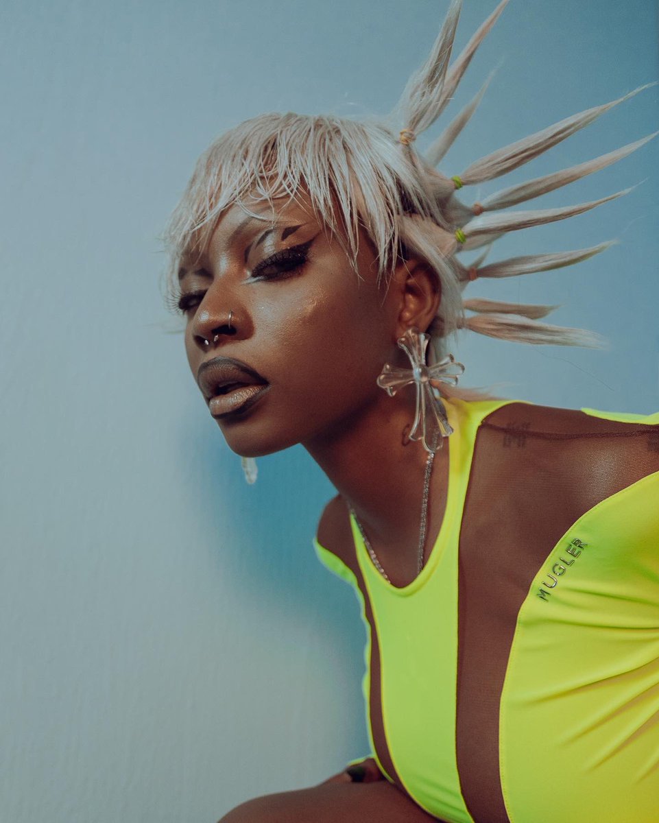 AshleyOkoli's tweet image. .. that’s hot!