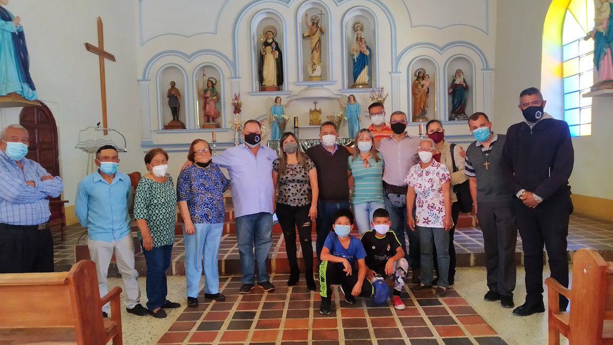 GoberMerida's tweet image. #Nov20 A través de una llamada digital, el gobernador @RamonGuevaraMRD saludó a los vecinos de El Morro, al dejar en servicio para todos, el servicio de Wi Fi gratuito, cumpliendo la palabra que empeñó en favor de los merideños