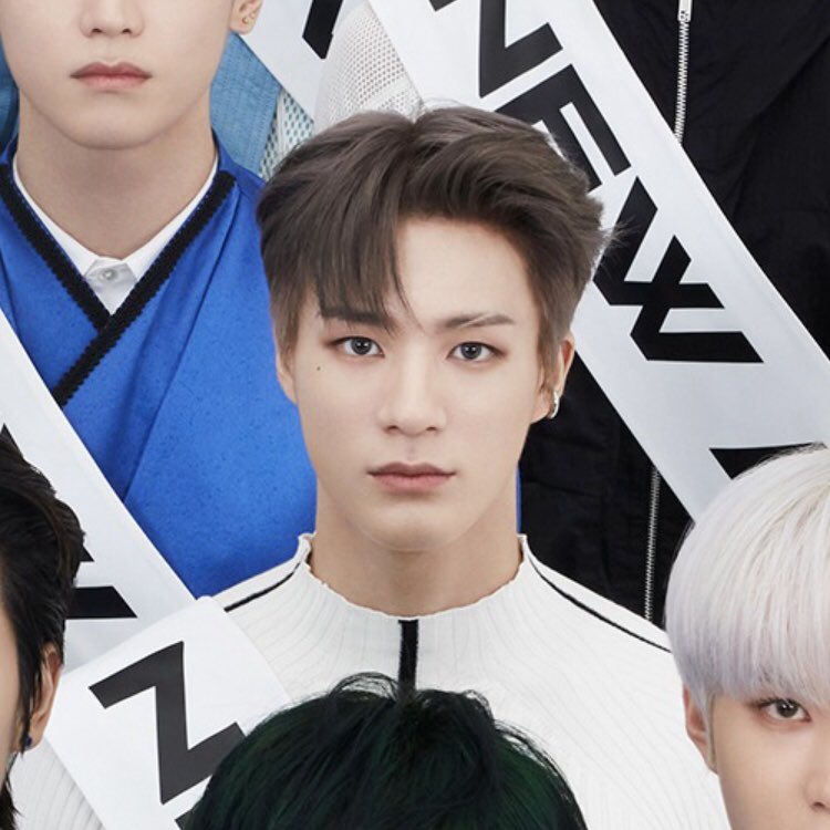 MYJENO_TH's tweet photo. [PIC] 211120 NCTsmtown’s Twitter Update

#JENO NCT The 3rd Album ‘Universe’ 

บากคิ้วไม่เจ็บเท่าบากใจ หล่อแบบใจเจ็บ หล่อแบบรับถ้วยไปเลยครับเจโน่ 😭🏆🥇🎖

#제노
#NCT #Universe 
#NCT_Universe
#NCTDREAM https://t.co/cT6FNhRA9S