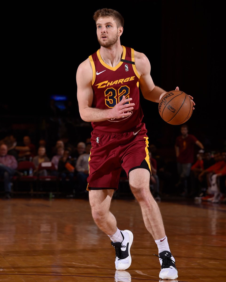 ChargeCLE's tweet photo. Shoutout to #ChargeAlum and @cavs forward-center, @deanwade3232 on his birthday! #ChargeUp https://t.co/QaeVP985KE