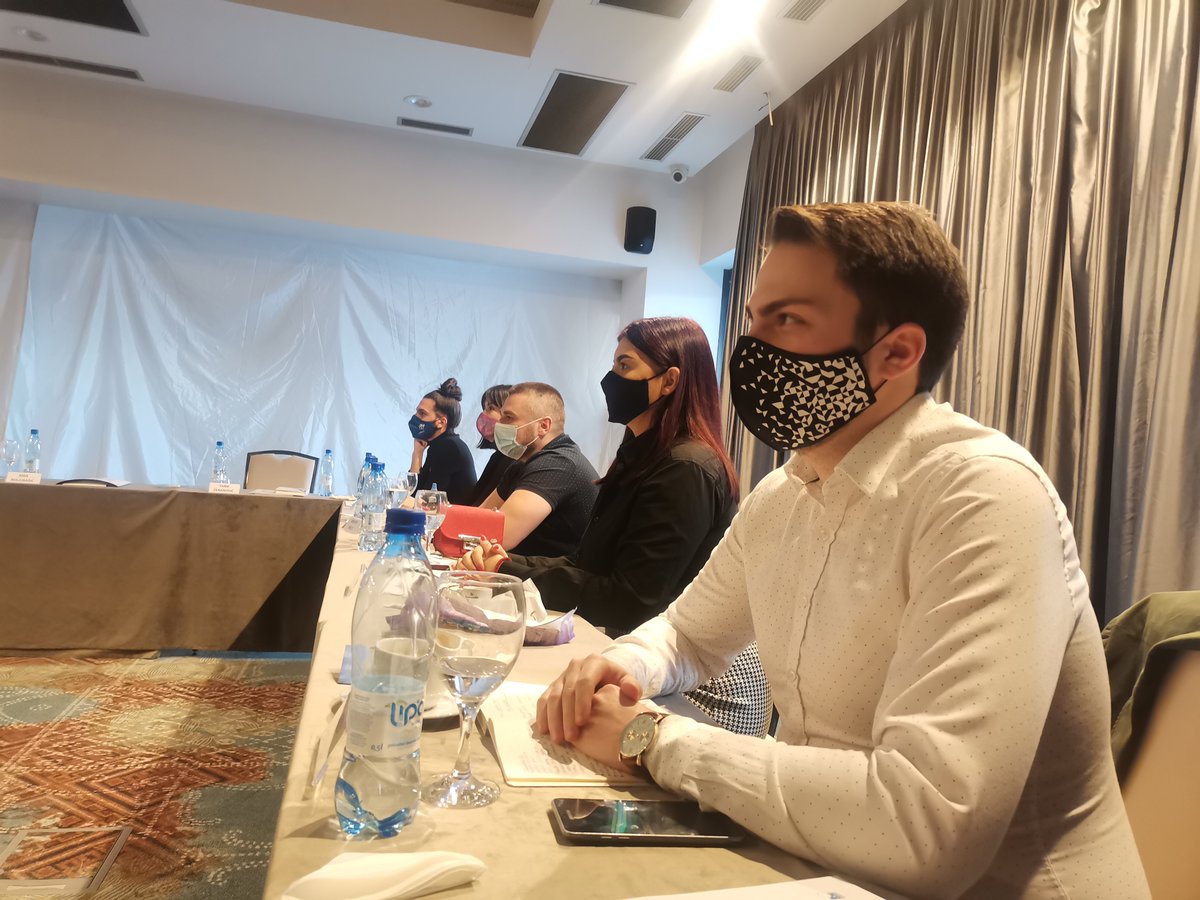 MPI_BiH's tweet photo. Nastavljamo rad kroz predavanje i radionicu "Uloga međunarodne zajednice u zaštiti okoliša u BiH" koju vodi @AnidaSab, direktorica @vpi_bih 

#PrirodaiDruštvo 
#MisliOPrirodi 
#CPCDba
#EmbassyOfSwedenSarajevo
#MPI https://t.co/iNmGMBaI8c