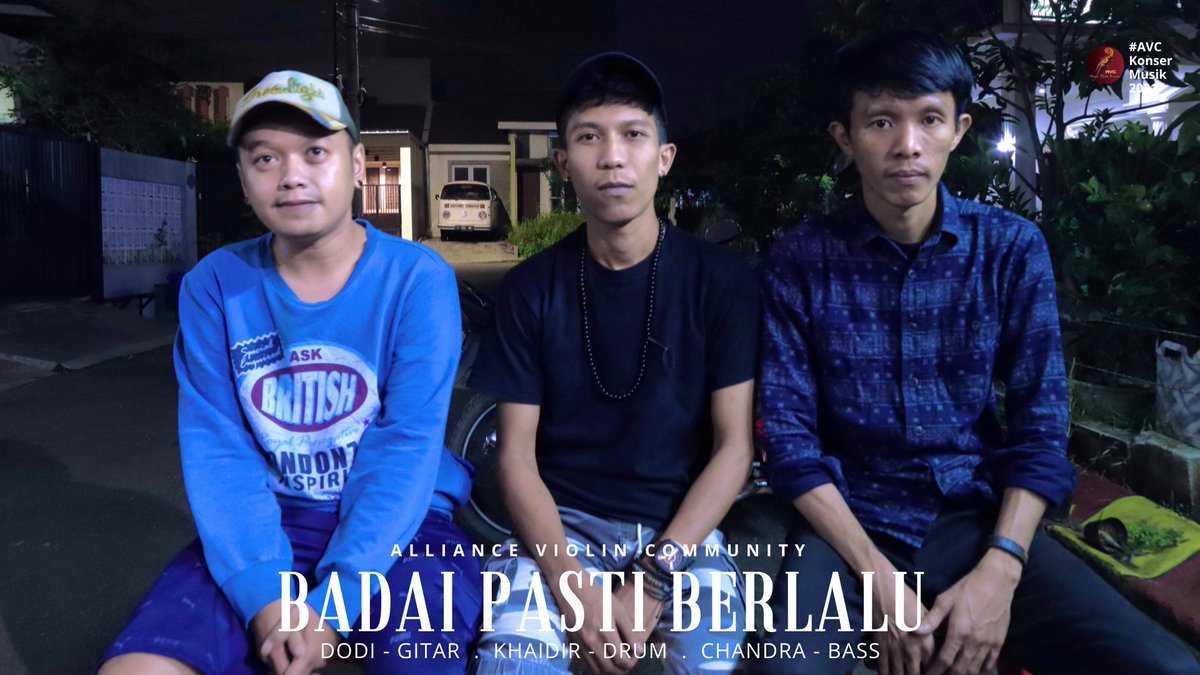 AVCDepok's tweet photo. Halo ini ada pemain gitar(kak Dodi), drum(kak Khaidir), dan bass(kak Chandra) yang menjadi tim combo di acara konser nanti. Pastinya bakalan seru banget. #badaipastiberlalu #violin #viola #biola #musik #konser #acaramusik #depok #avcdepok #november #violinist #classic #event https://t.co/qxZzmpehKG