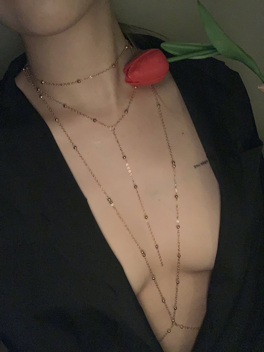 cattynanabe's tweet photo. body chain https://t.co/9FHSJnDwwS