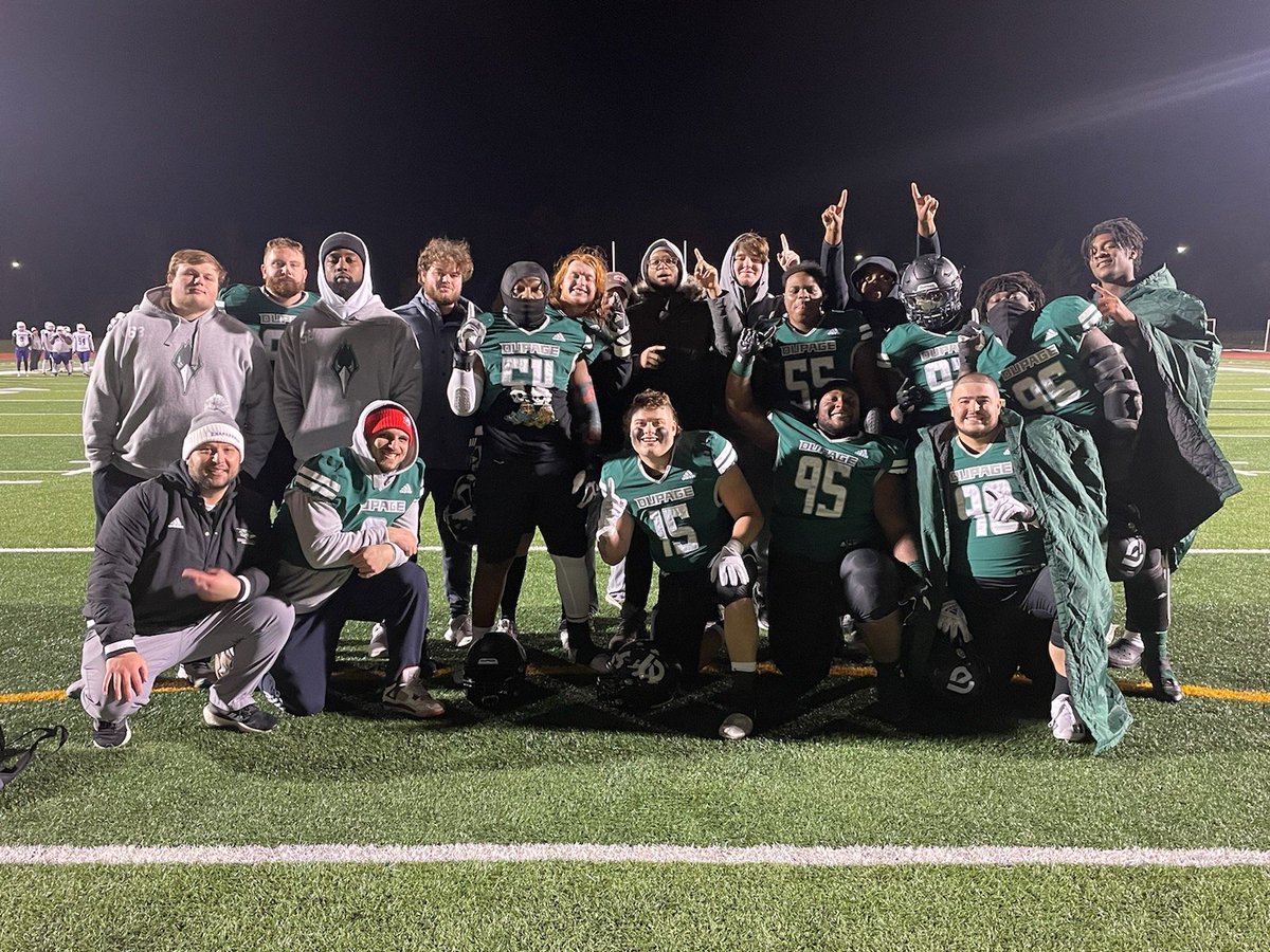 CoachTCip's tweet image. What a group. Can't put a label on us. National Championship game INBOUND! Now let's go hunt a💍
#1MoreGame #BirdGang