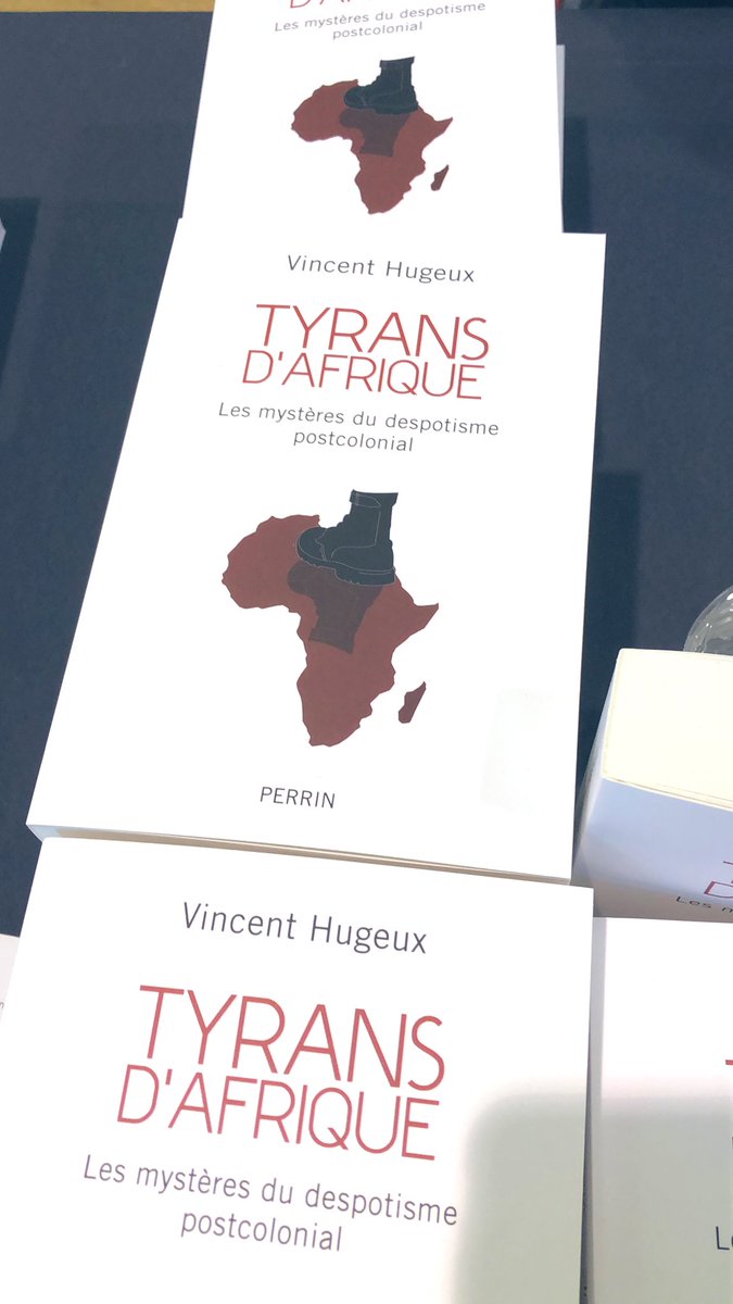 ChamsZ's tweet photo. Au salon du livre d’histoire de Verdun, @vhugeux signe aujourd’hui Tyrans d’Afrique. Les mystères du despotisme postcolonial : une galerie de portraits fascinante de dirigeants avides de pouvoirs. A lire ! https://t.co/vfdYYfEn8X