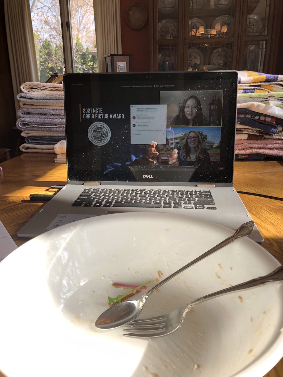lisamullerchs's tweet photo. My huge salad was delicious. It was beautiful looking too! https://t.co/AmKn9Op7D8