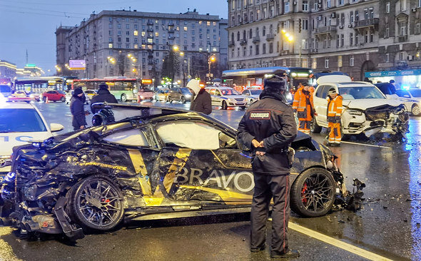 В Москве восстановили движение после смертельного ДТП monavista.ru/article/169474/

Известный автоблогер погиб в страшной аварии в столице, которая случилась 20 ноября на Кутузовском..