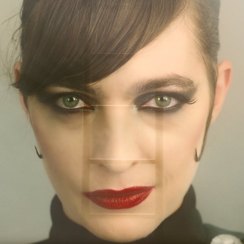 🎭 𝕸𝖆𝖘𝖖𝖚𝖊 𝖉'𝕺𝖗 J-4 🎭