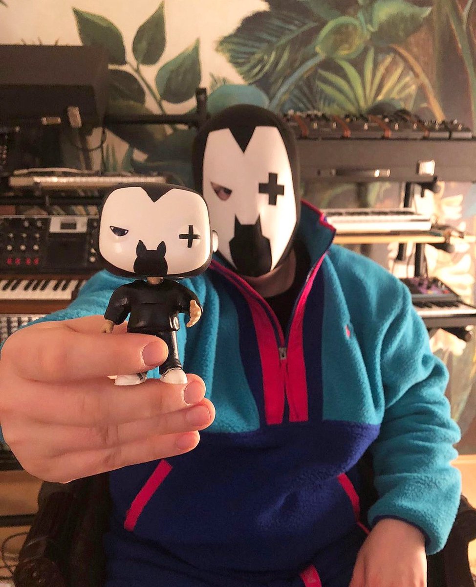 burgeramt's tweet photo. Ihr solltet ihn siezen #morlockkoplus #morlockkdilemma #goodfather Of #good #german #rap #music ‼️ https://t.co/P7WzyKmpav