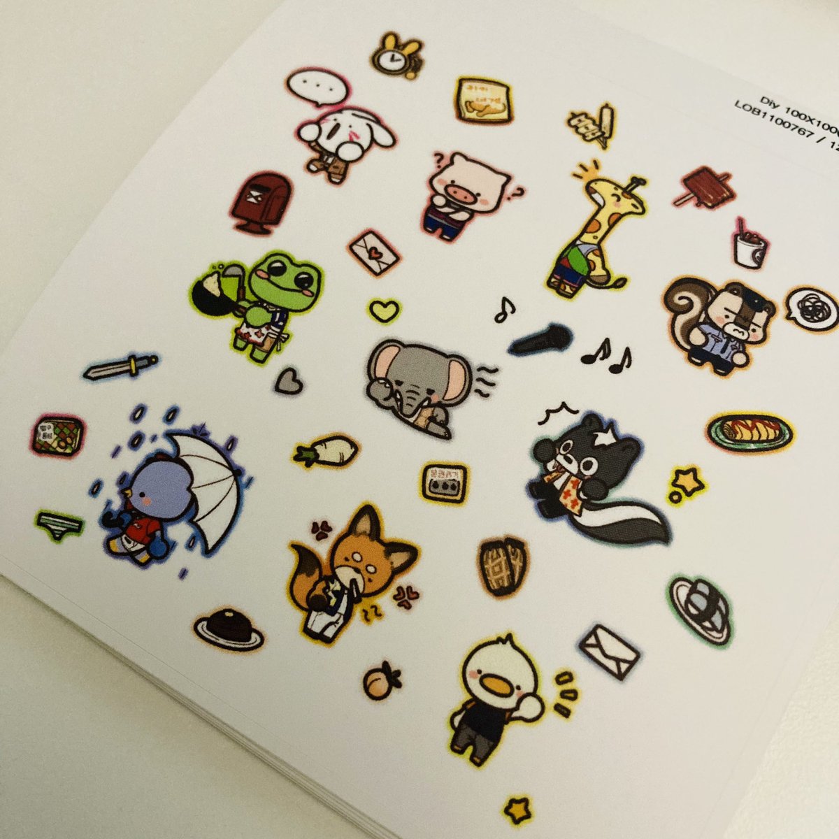 ggoji_'s tweet photo. [rt=♥]
우정 2리 생방 막방 끝난 기념으로 뭐라도 하고싶어서 알티 이벤트 합니다.
소박하지만 한장이라도 드리려구요...
2분만 뽑을게요.
콘님 아니어도 우정리 봐주시면 드리겠습니다
#우정리노트2 
🍿제발 우정리 봐 줘☔ https://t.co/wHgBBkrQ3N