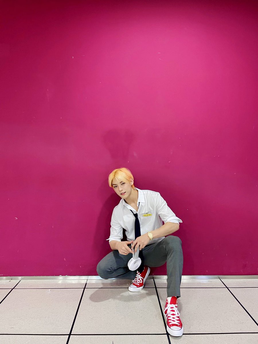 btob2mh's tweet photo. 오늘도 수고했어 멜로디💙
(걍하 정보 TMI. 가장 선호하는 색은 블랙 그리고 무채색입니다ㅋㅋㅋ파스텔 계열도 좋아합니다만..!) https://t.co/eBdx0exhnt