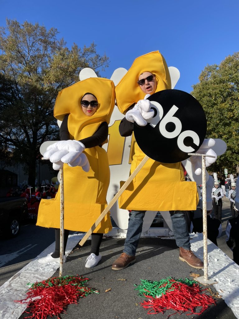 NorthCarolinian's tweet photo. Guess who’s back #RaleighChristmasParade https://t.co/2goDGzgj8A