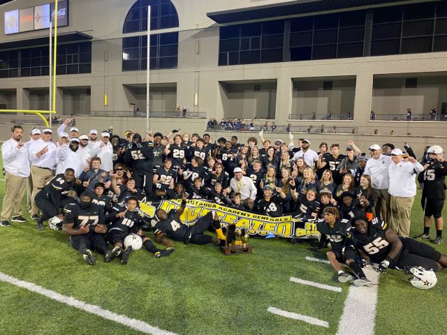 bobbycarr11's tweet photo. SUCCESS IS UNCOMMON TO THE COMMON MAN...ENJOY YOUR SUCCESS BOYS, YOU EARNED IT!!! https://t.co/oHc2wmkO89