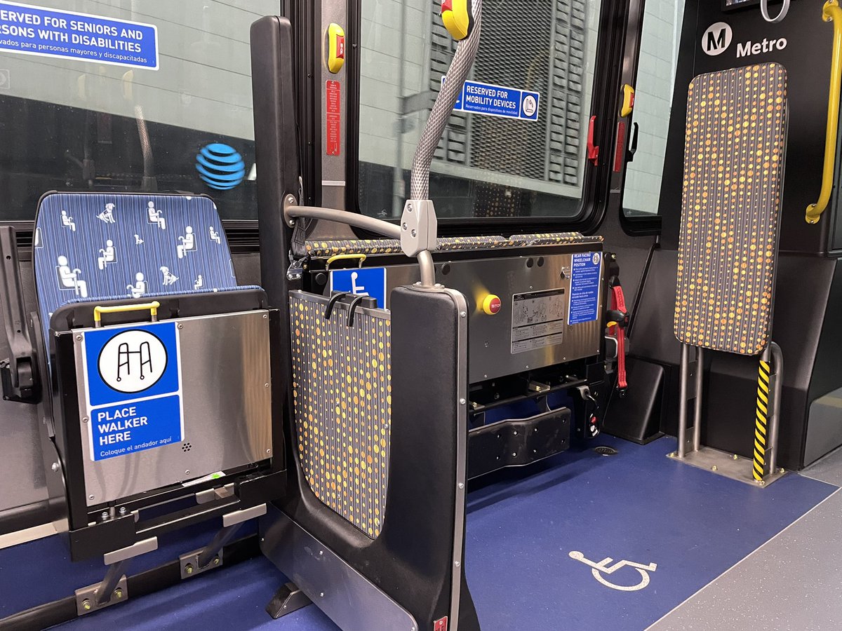 ayogist's tweet photo. wouldn't it be nice if we could use this #mobilitydevices area for #bicycles when the #bikerack at the front of the bus is full? 😬 #glaw #losangeles @metrolosangeles https://t.co/cs8mMFjSXT
