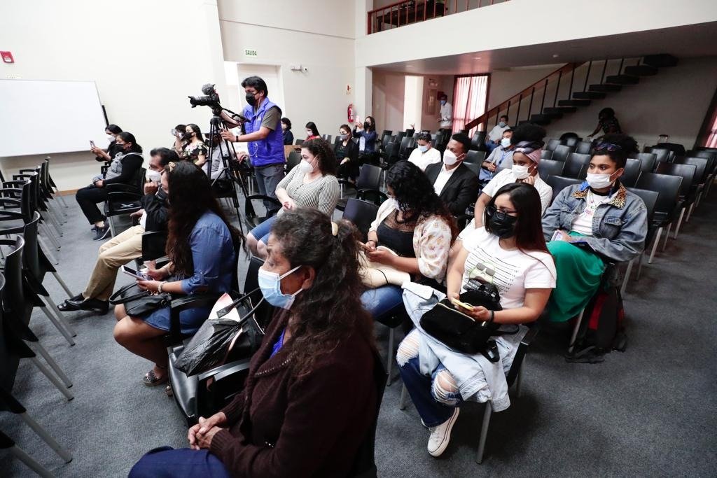 MinCulturaPe's tweet photo. Así como Belcka Varías Astudillo, representante de la organización Trujillo Mío; miembros del #GTPA y funcionarios del Ministerio de Cultura. https://t.co/w5It3k78Px