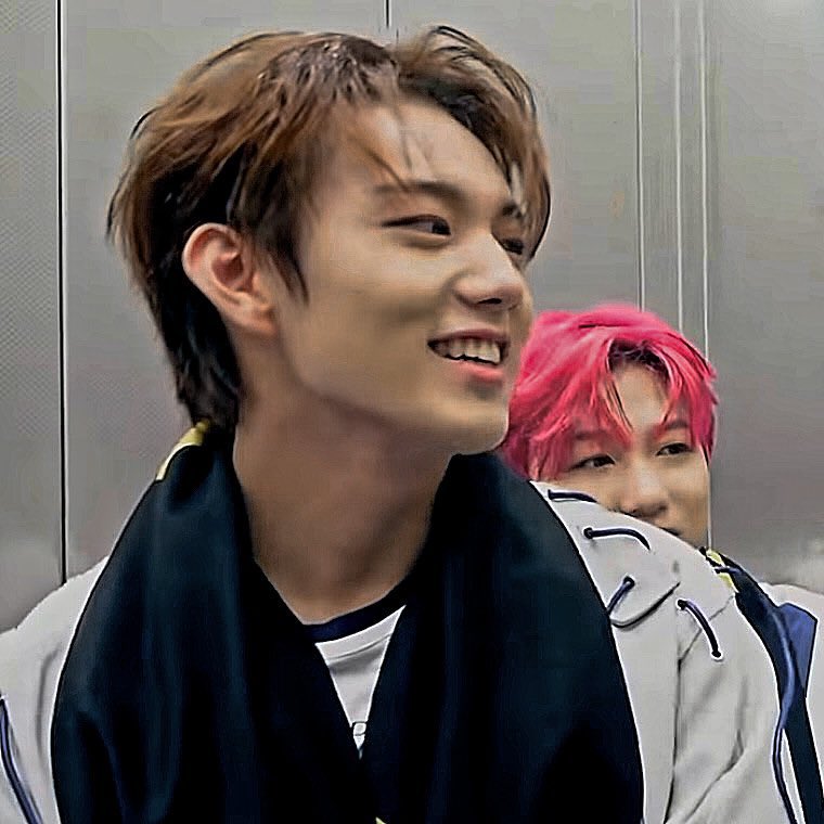 lNTAKPICS's tweet photo. he looks so good .. for what. for what?
#INTAK #P1Harmony https://t.co/vqVV9yOJ6b