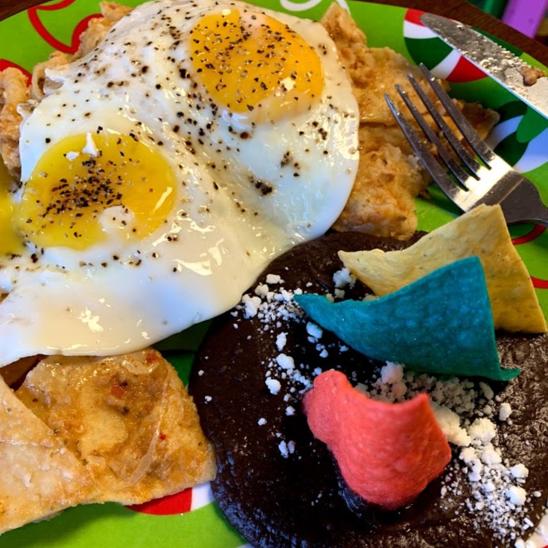 Saturday is the perfect day for Chilaquiles aka “breakfast nachos.”! Using ingredients found at Tres Marias - you will need Salsa Verde, our Yellow Corn Chips, and your favourite beans as a side.

#mexican #weekend #mexicanfood #delicious #shoplocal #mardaloop #buyyyc