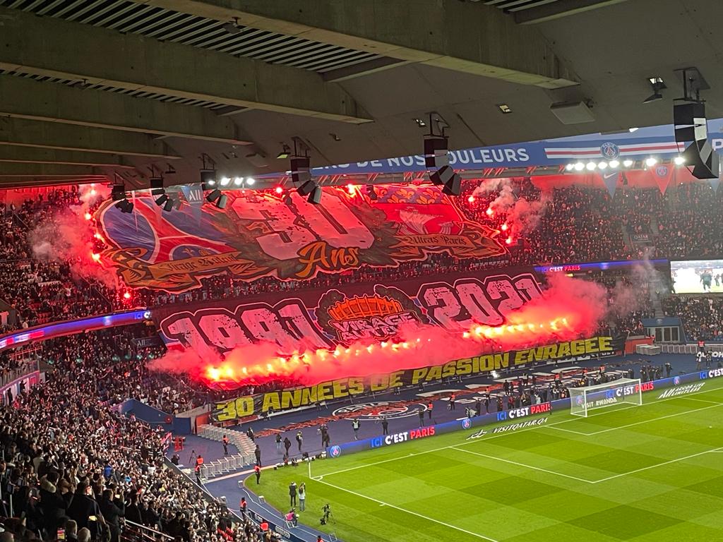 parisunited75's tweet photo. 🔴🔵 Magnifique #virageauteuil 🔥🔥🔥 https://t.co/jHPmbqSG1p