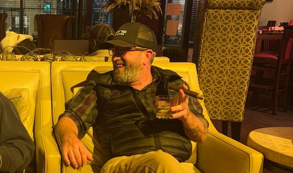 cryptomoron44's tweet photo. Enjoying the dip 🤑 https://t.co/8yUh6n3kUN