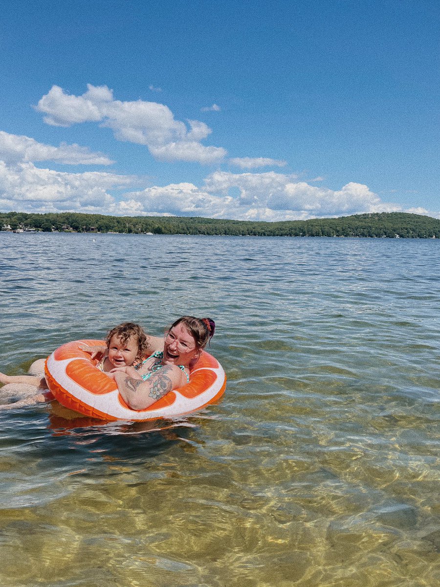 TaylorTrill's tweet photo. @myWinnipesaukee https://t.co/kdVdtm9Sfe
