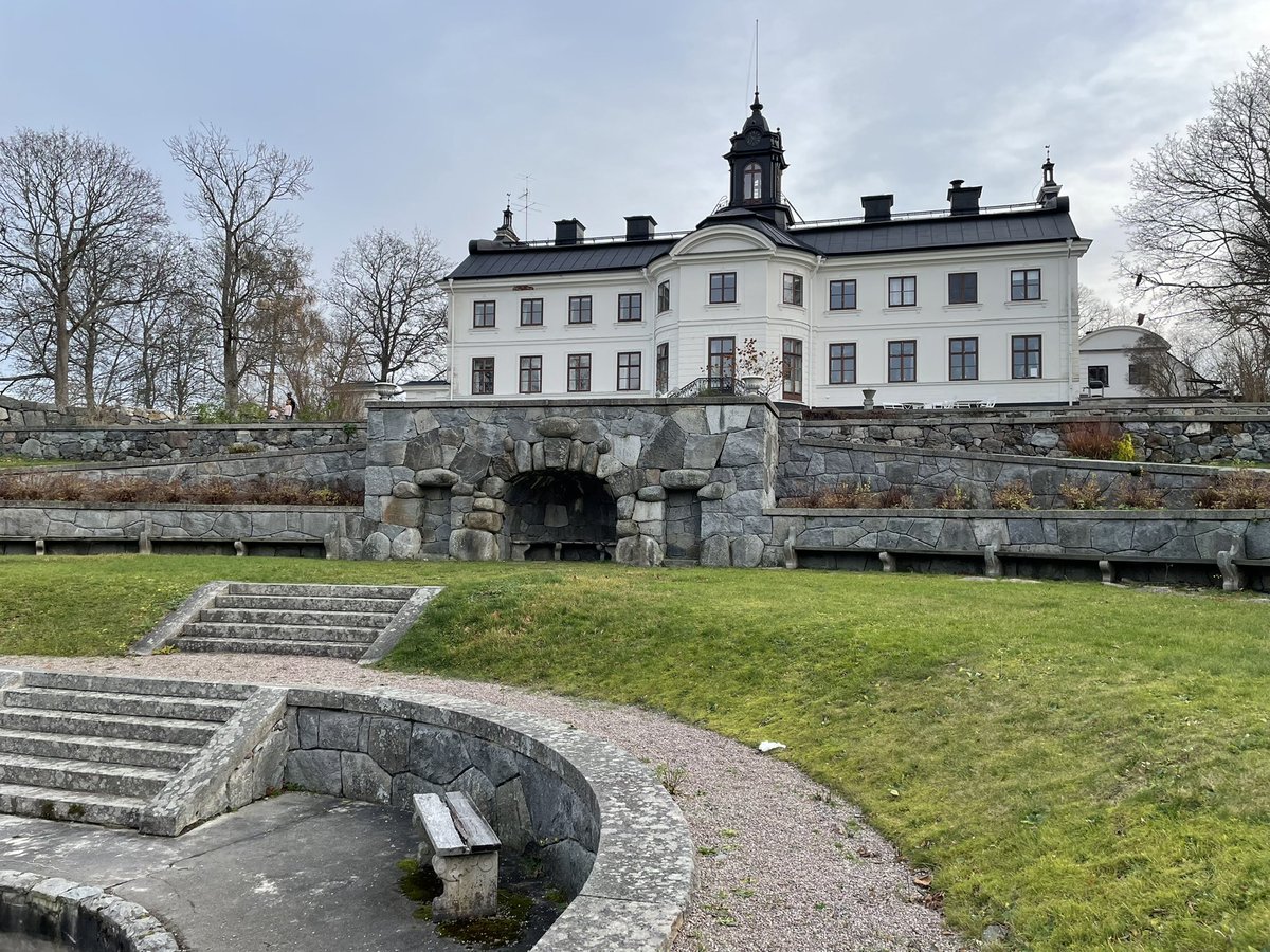 chaosmacken's tweet image. HILLERSKA 😭🥺😍