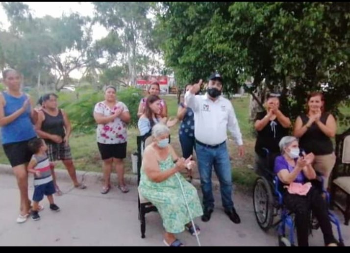 JLuisArreola9's tweet photo. La voz de las bases en Mazatlan debe ser escuchada ya que es la que tiene el Reconocimiento Territorial, de no ser asi esta estariamos cometiendo un grave error #Asamblea23 #YoConAlito #BuenSabado @alitomorenoc @osoriochong @MarioZamoraG @Erubiel_Alonso_ @carlosiriarte_ https://t.co/bnp7dQkcJm