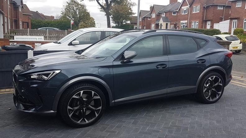VipGateway's tweet photo. #Cupra #Formentor delivered!👌🏻 An #EXCLUSIVE batch of 53 Cars landing for delivery January 2022🚀 Enquire NOW 📲 
#vipgateway #premiumcars #carleasingoffers #manchester #customertestimonial #cardelivery https://t.co/F2EvGMzUFc